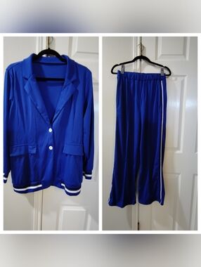 Two Pieces Women's Sz Medium Blue Outfit Casual Pantsuit Athletic Blazer Pants